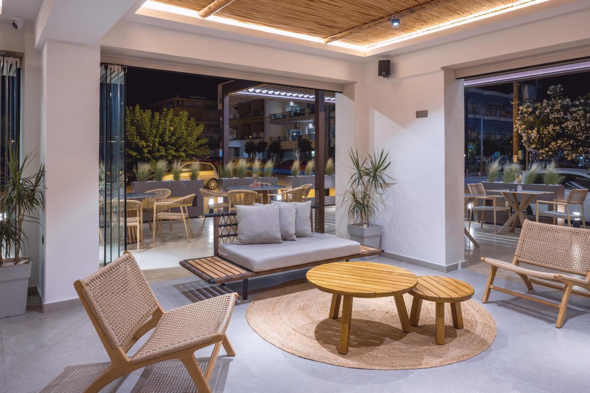 Pantheon Sea View Aparthotel Neoi Poroi Exterior photo